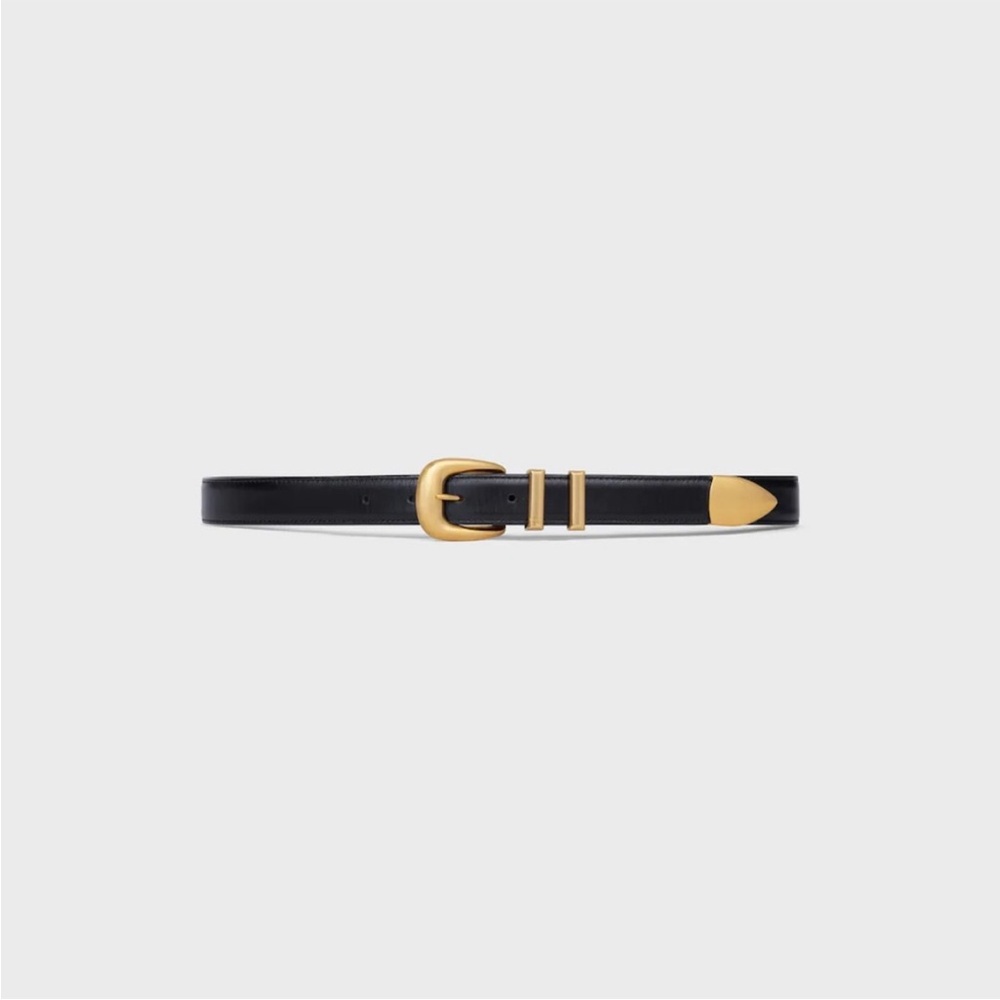 CÉLINE Paris Black Leather Belt – Classic and Elegant.